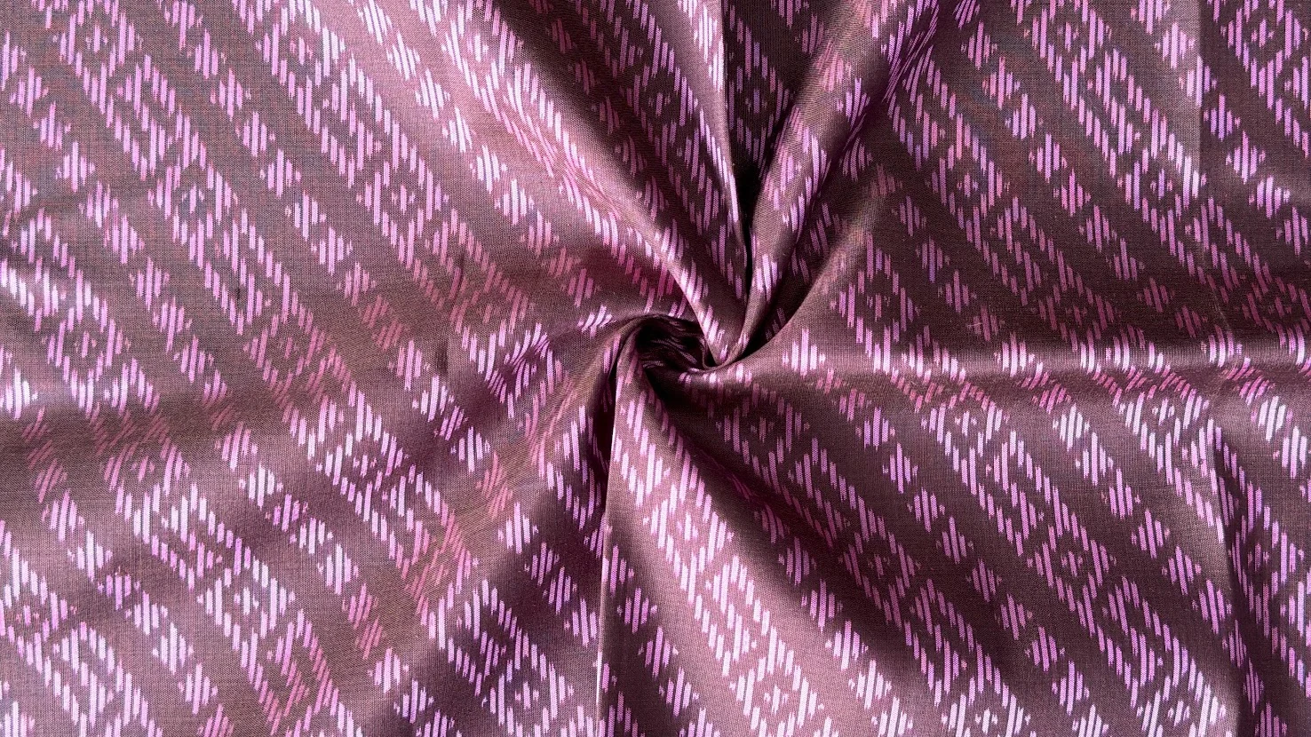 Ikat Silk, 2-Shaft, Belt-Line Pattern, Dusty Mauve with Pink Ikat