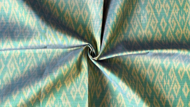 Ikat Silk, 2-Shaft, Crossed-Hook Pattern, Green