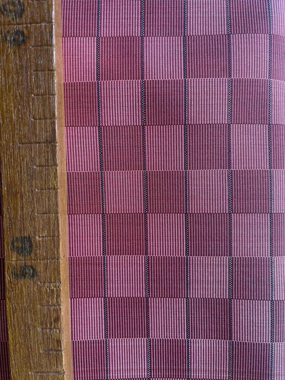 Silk Houndstooth, Red