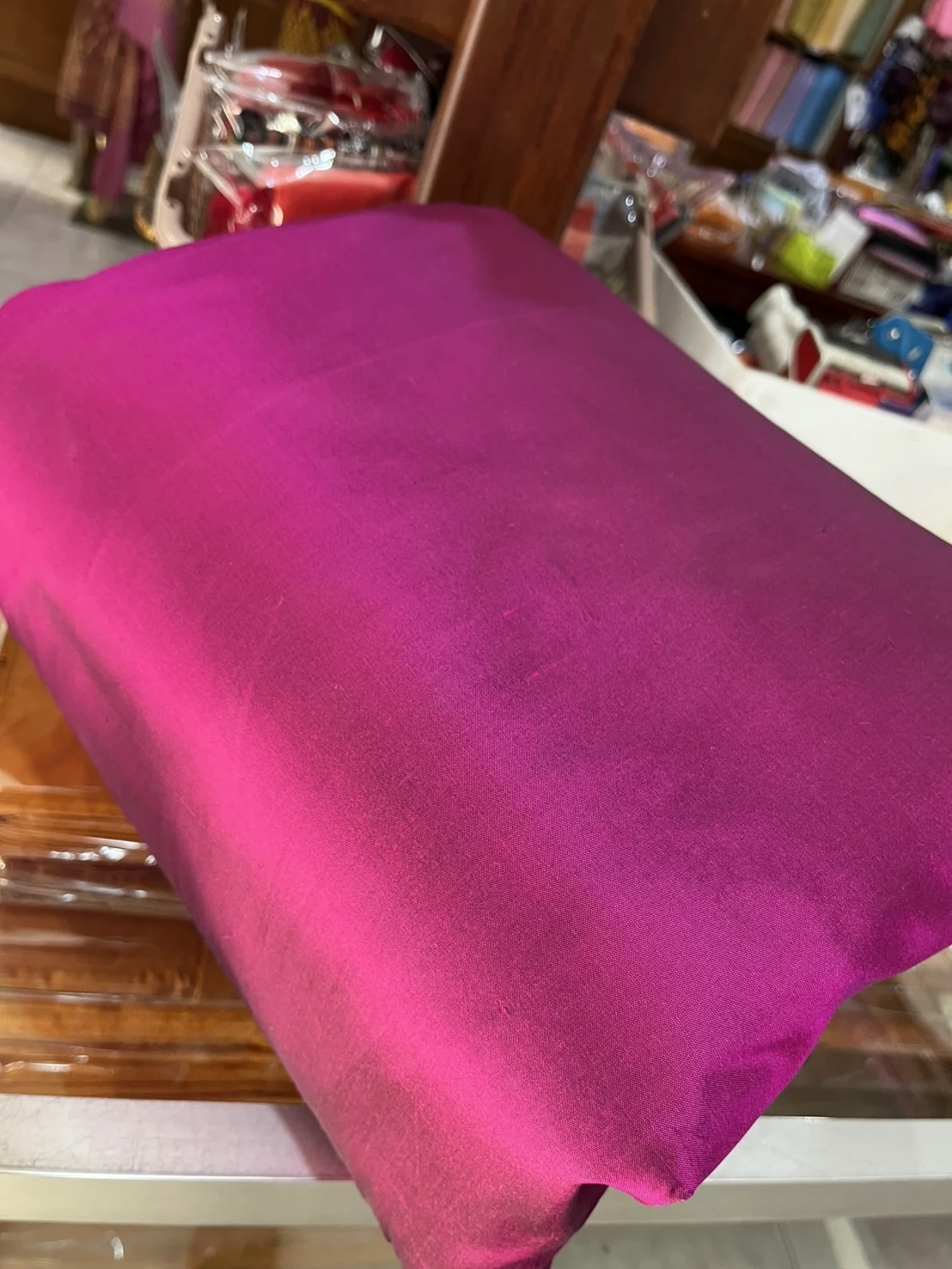 Solid-Colour Silk, Smooth Weave, 2-Ply, Magenta