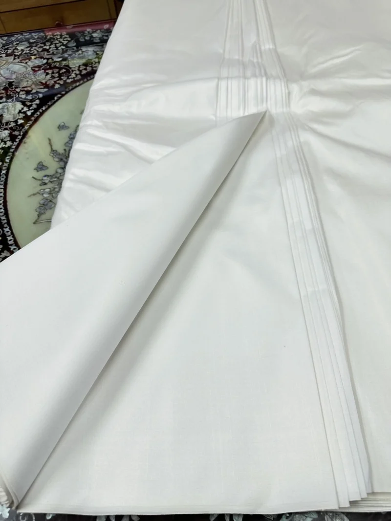 Solid-Colour Silk, Smooth Weave, 2-Ply, Cream