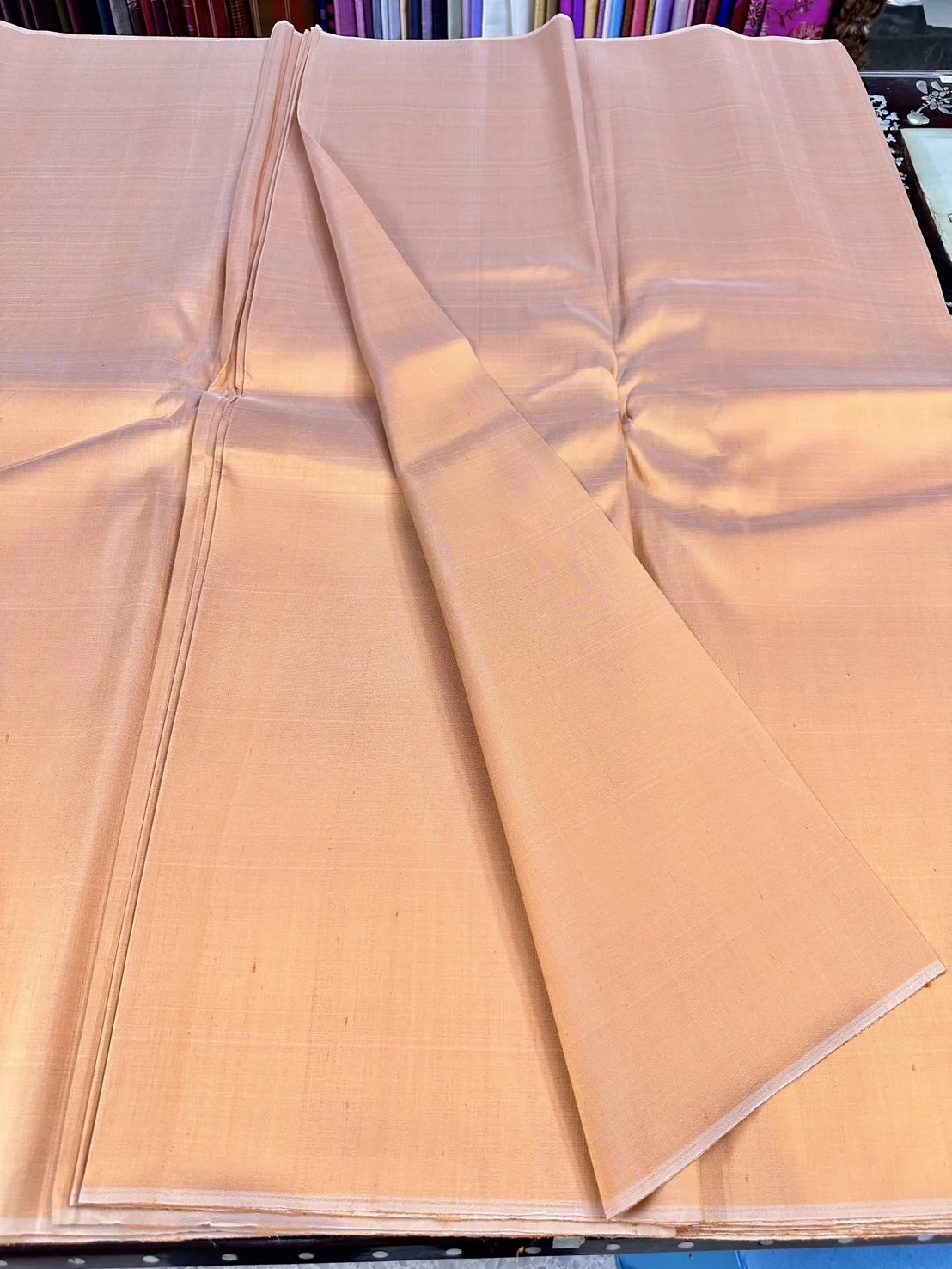 Solid-Colour Silk, Smooth Weave, Lightly Slubbed, 2-Ply, Salmon Orange