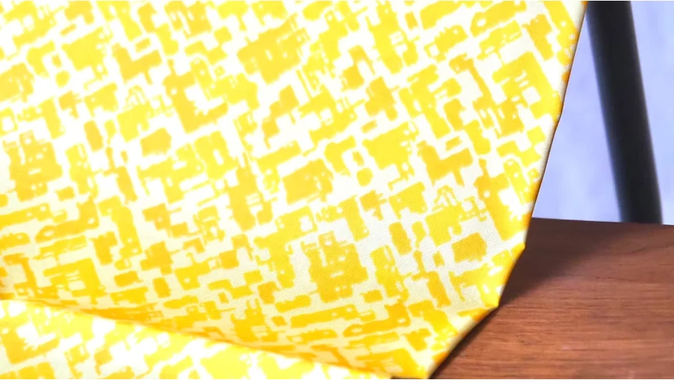 Printed Silk, Smooth Weave, 2-Ply, Yellow Ground