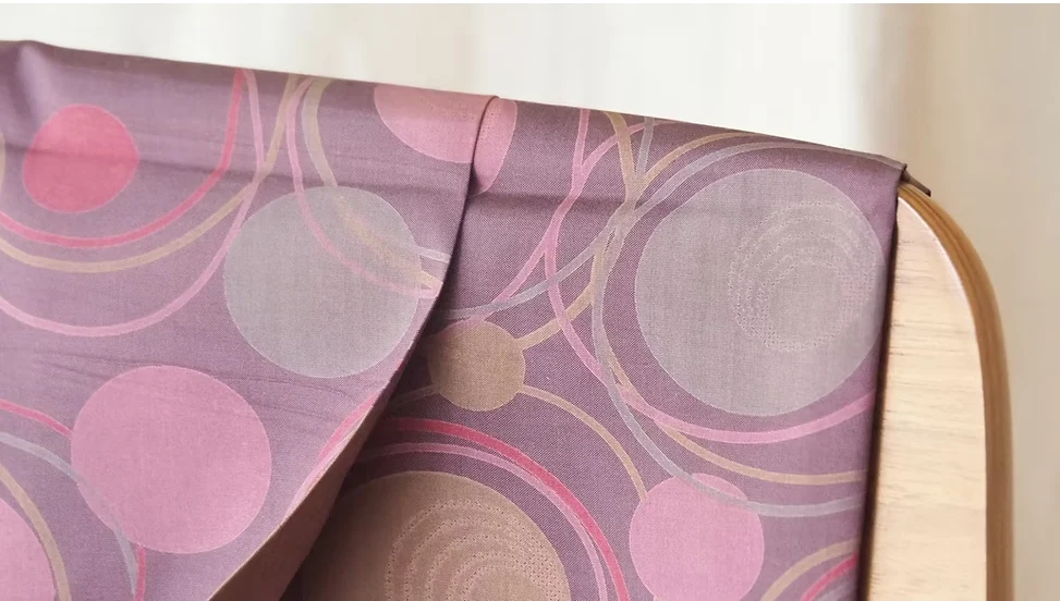 Printed Silk, Smooth Weave, 2-Ply, Dusty Mauve Ground