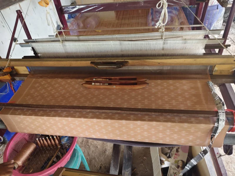 Ikat Silk, 2-Shaft, Dragonfly Pattern, Light Malt Brown