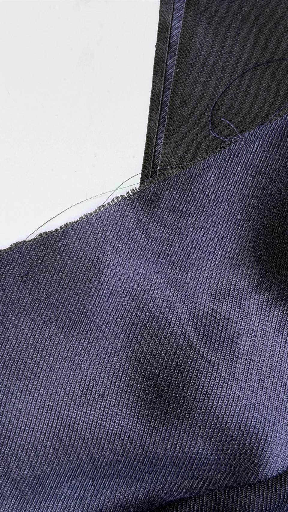 Solid-Colour Silk, 4-Shaft Fine Stripe Weave, Navy