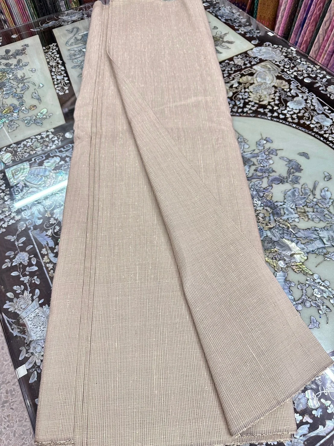 Solid-Colour Silk, Smooth Weave, Heavy Weight, 6-Ply, Cream-Grey