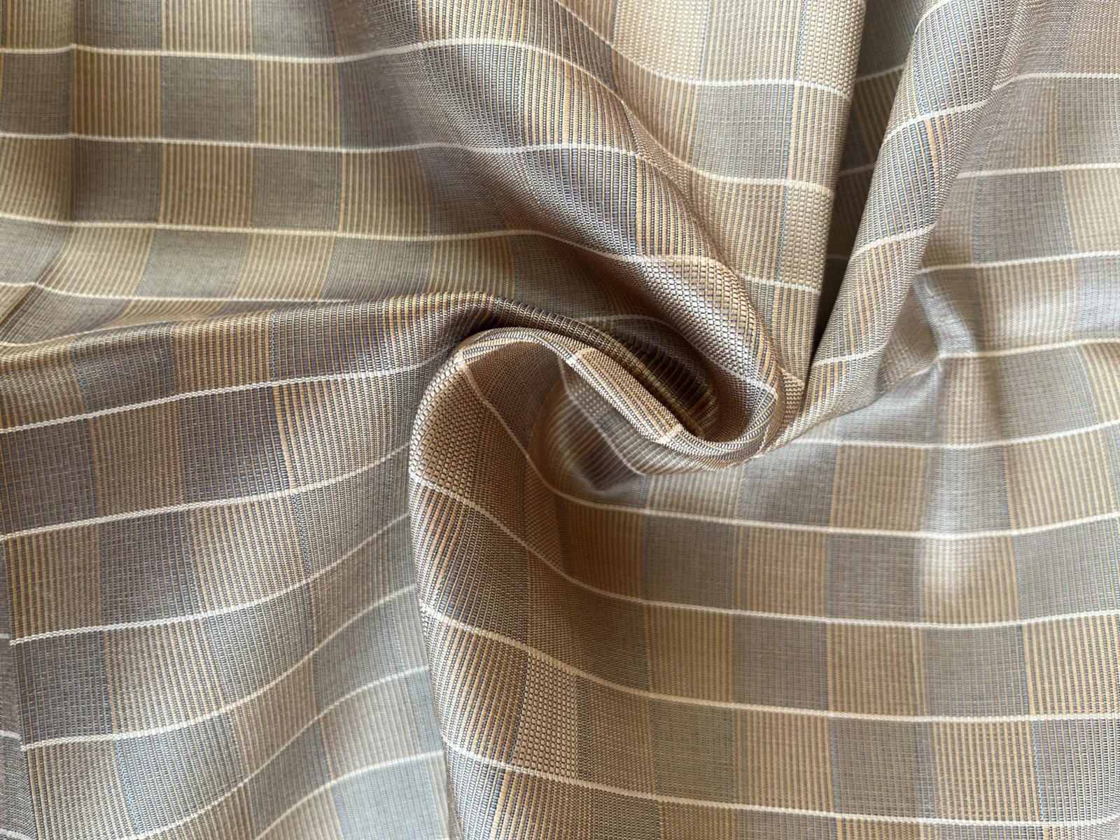 Silk Houndstooth, Brown