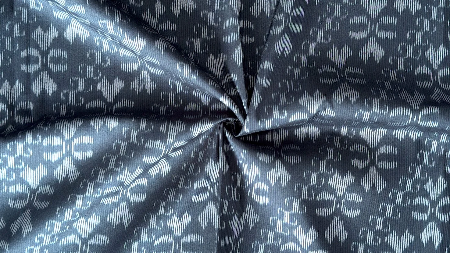 Ikat Silk, 2-Shaft, Dok Rak Pattern, Lead Grey