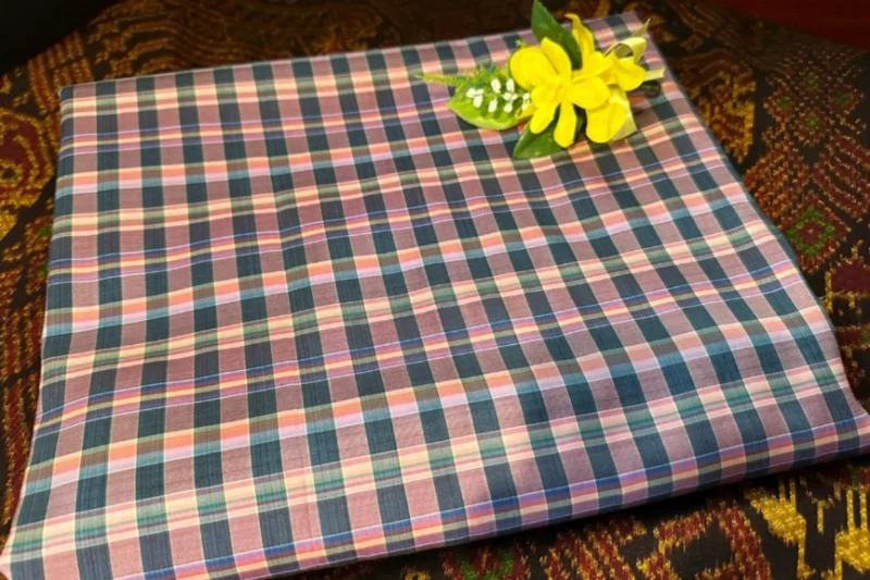 Silk Plaid, Smooth Weave, Black and Yellow
